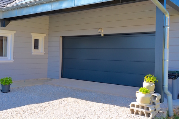Porte de garage sectionnelle de 4 metres