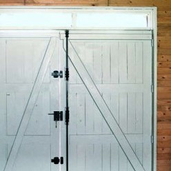 Fermeture porte de garage bois