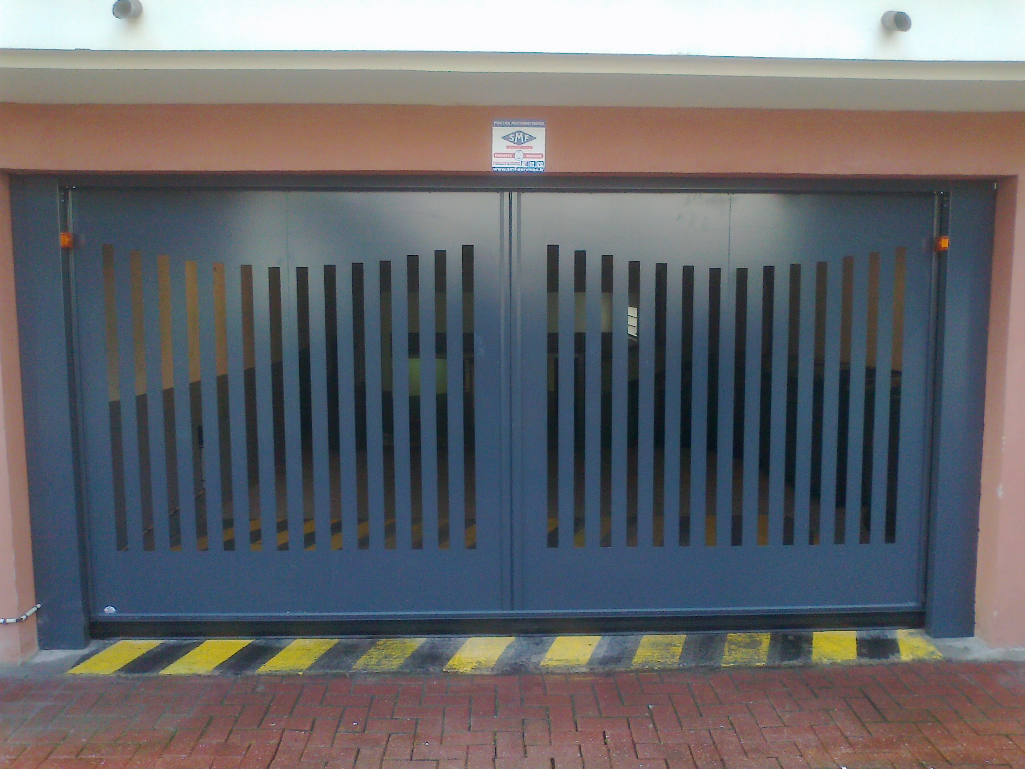 Porte de garage pour immeuble collectif