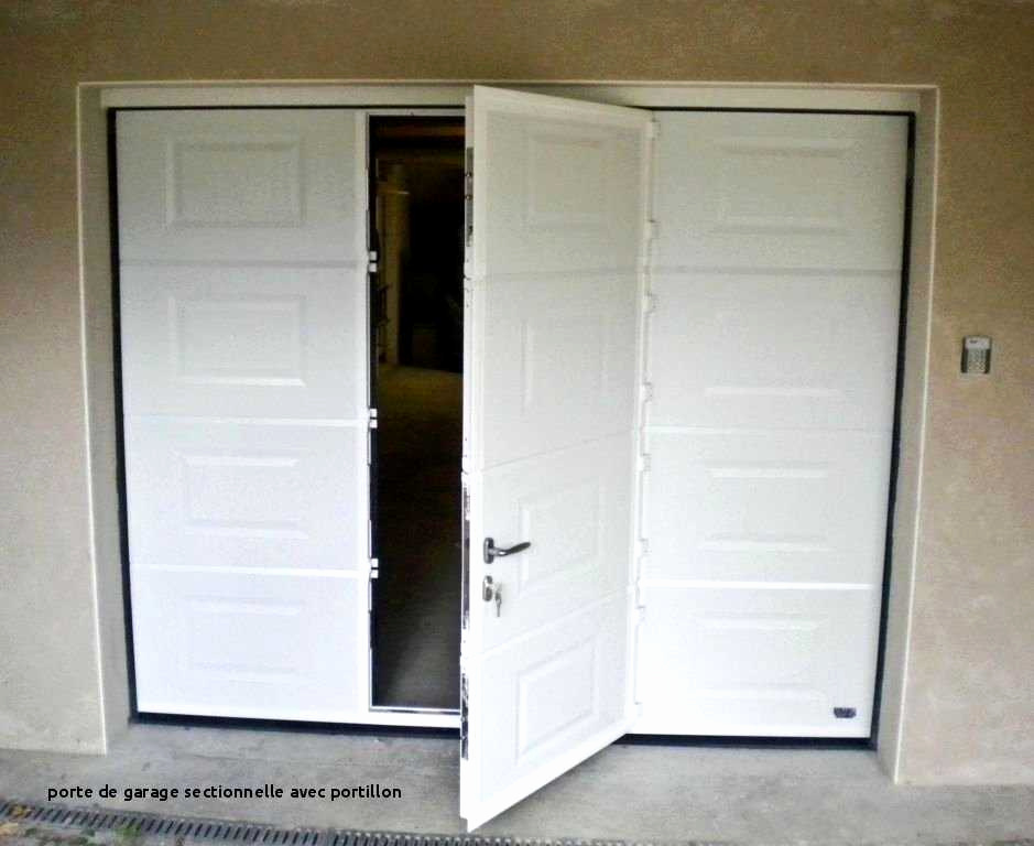 Porte de garage séquentielle avec portillon