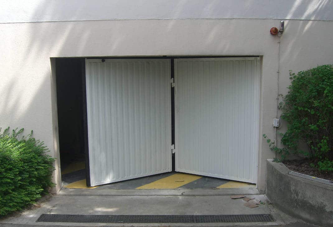 Porte de garage accordéon