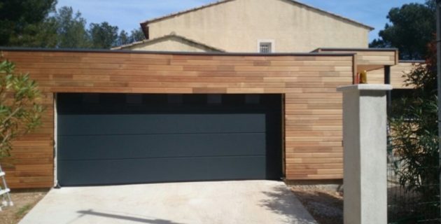 Porte de garage double coulissante