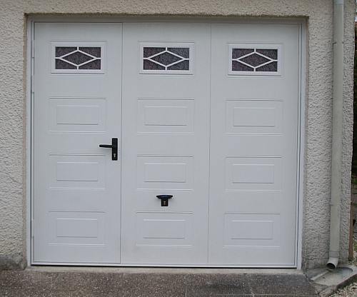 Porte de garage sectionnelle avec vitrage