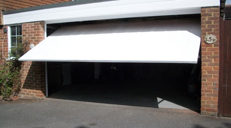 Devis pose porte de garage basculante