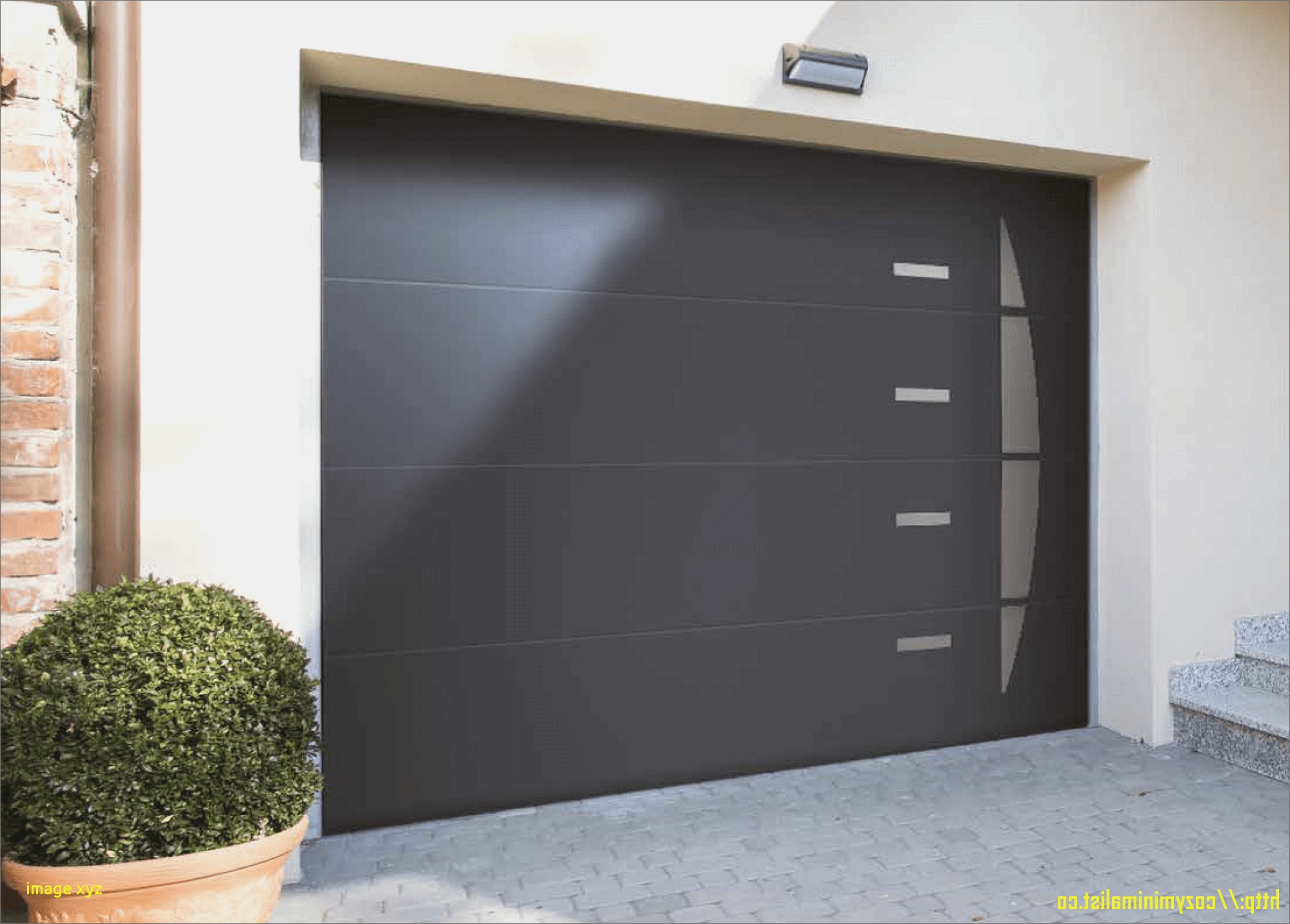Porte de garage motorisée standard