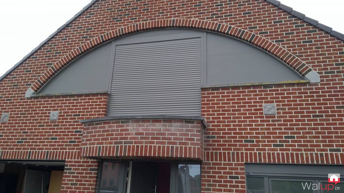 Marquise bois pour porte de garage