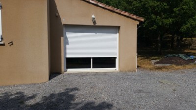 Changer une porte de garage en porte d'entrée