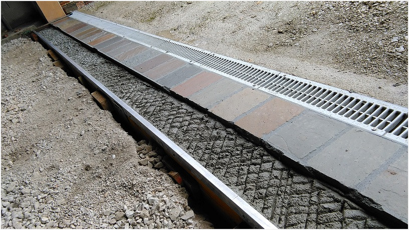 Seuil porte de garage beton