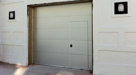 Porte de garage portillon