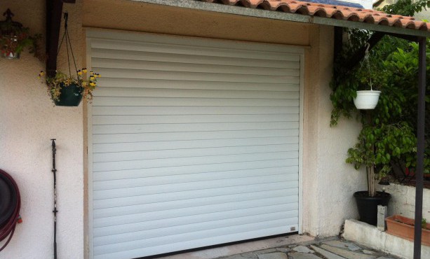 Porte de garage sectionnelle largeur 6m