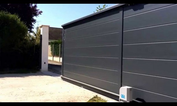 Porte de garage columbia sectionnelle en kit motorisée somfy