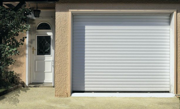 Porte de garage sectionnelle à habiller