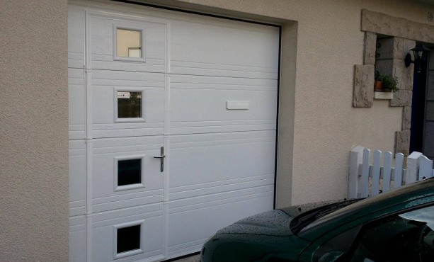 Comment changer un hublot de porte de garage