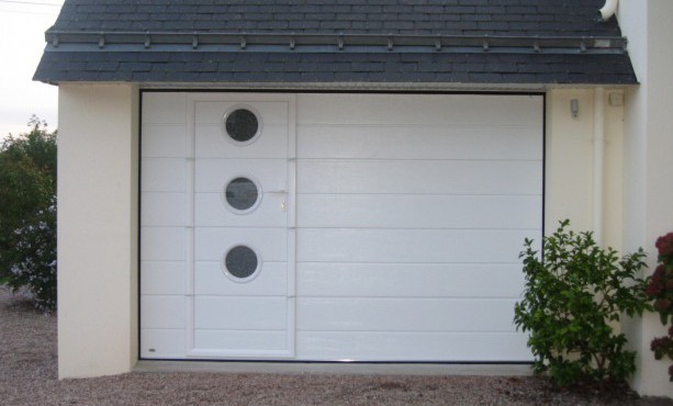 Porte de garage electrique bloqué