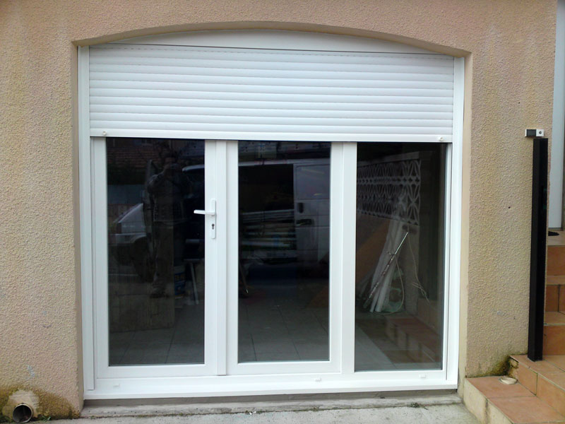 Remplacer une porte de garage par une porte d'entrée
